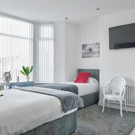 Priory Suites Liverpool Exteriör bild